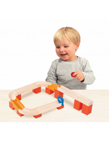 Knikkerbaan tracks and ball