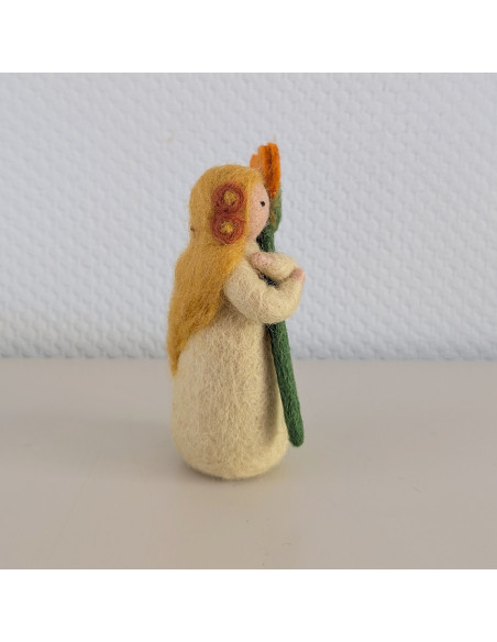 Vilten bloemenfee geel