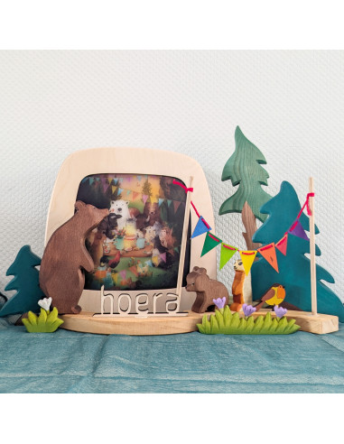 Grote conifeer Holztiger