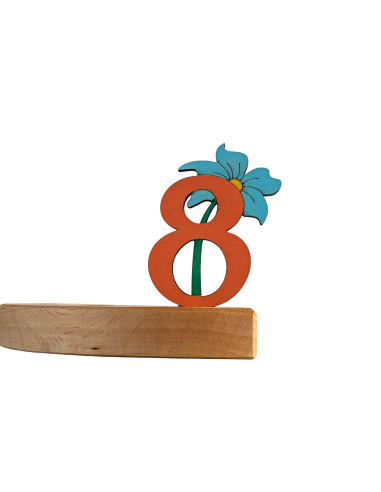 Cijfer 8 met bloem steker
