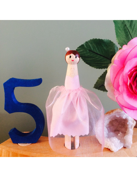 Oude houten wasknijper