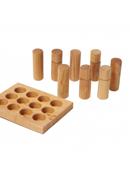 Kleine cilinders in sorteerbord naturel