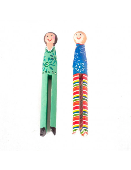 Oude houten wasknijper