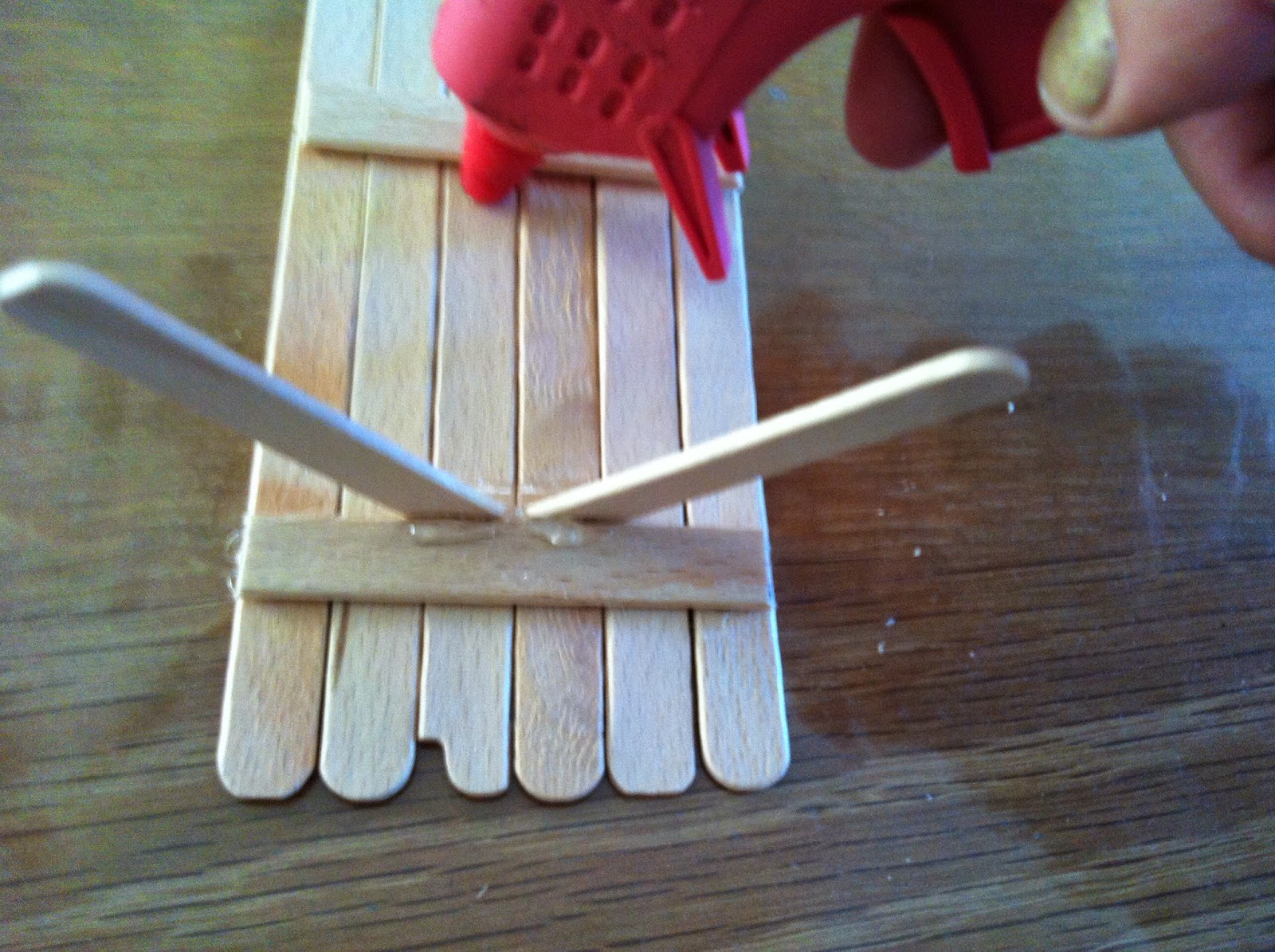 Goede Mini picknicktafel van ijsstokjes - Duurzaam houten speelgoed AV-11