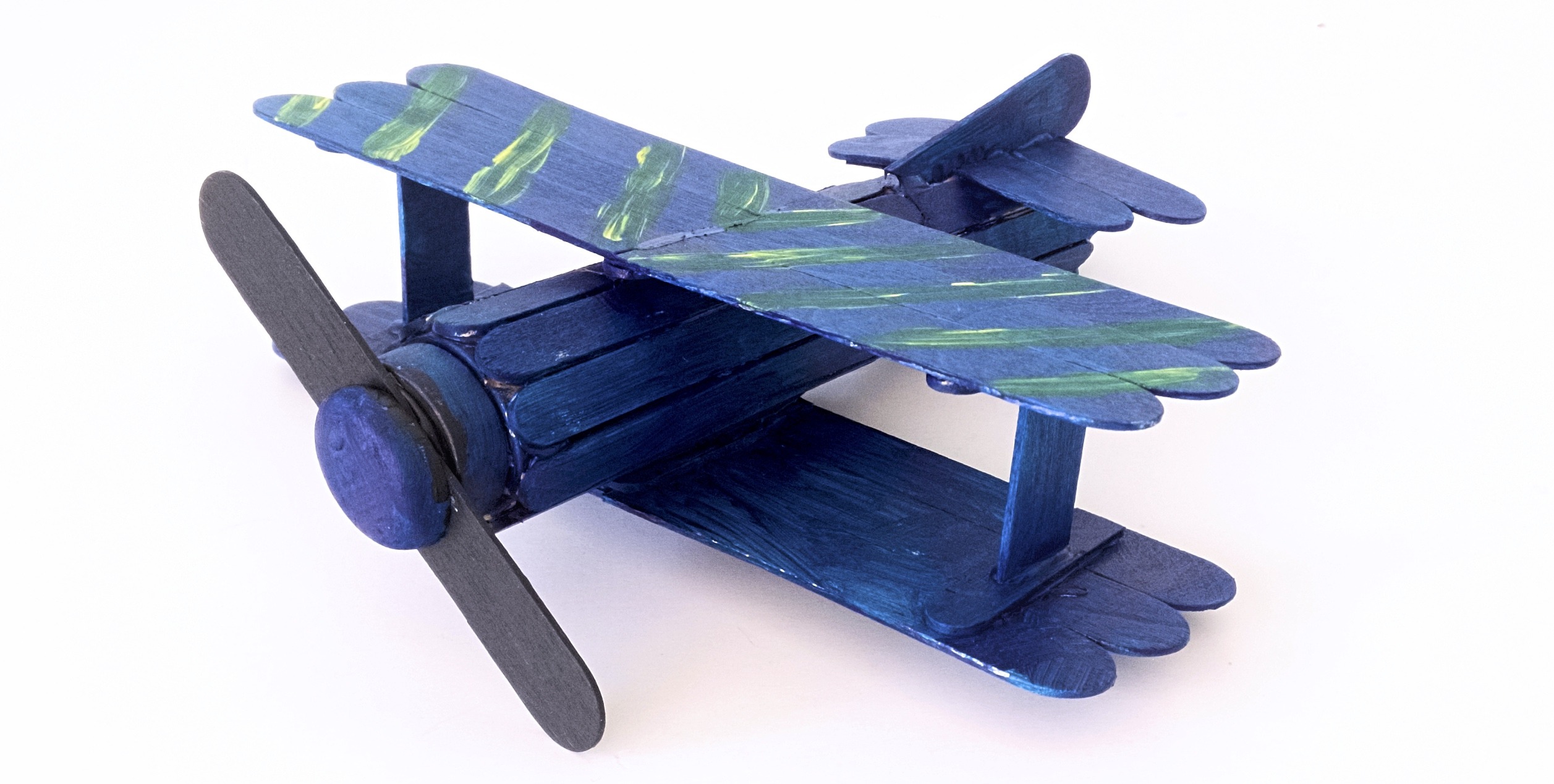 Uitstroom duizend Verkeersopstopping Knutsel een stuntvliegtuig van ijsstokjes - Houtspel - Duurzaam houten  speelgoed